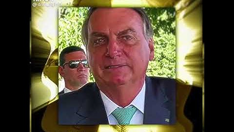 Felipe Neto dando patada no Bolsonaro kkk 😎