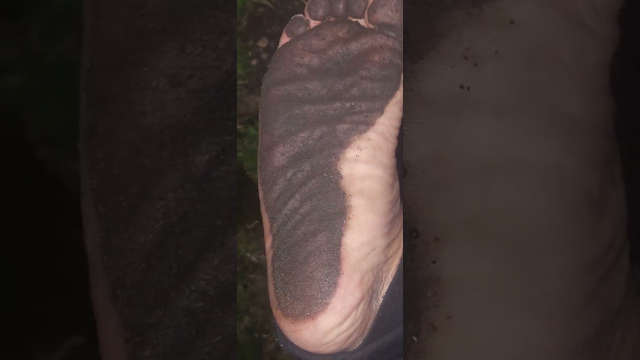 Dirty feet fun at night 👣