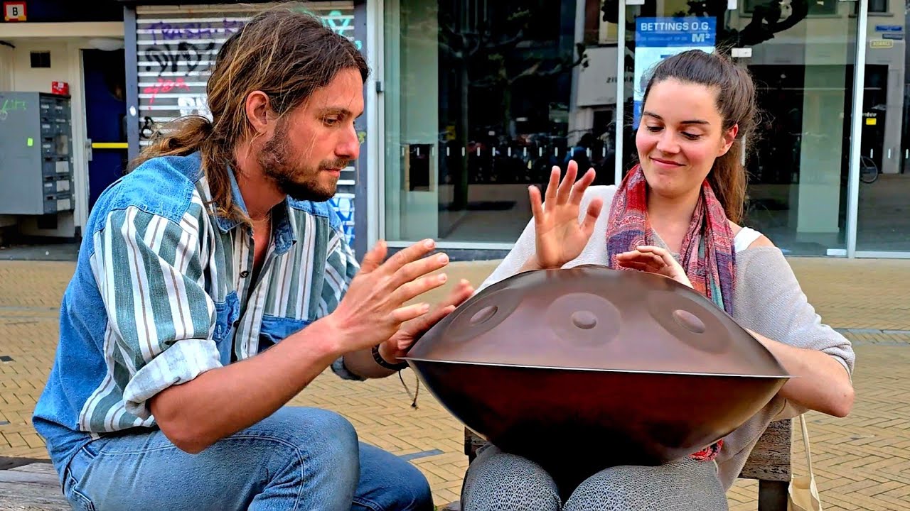 Groningen | In the city of Groningen - Ilse Oversier and his friend played wonderful music.