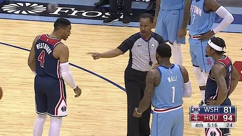 Russell Westbrook And John Wall Jawing During Wizards-Rockets Game - DayDayNews