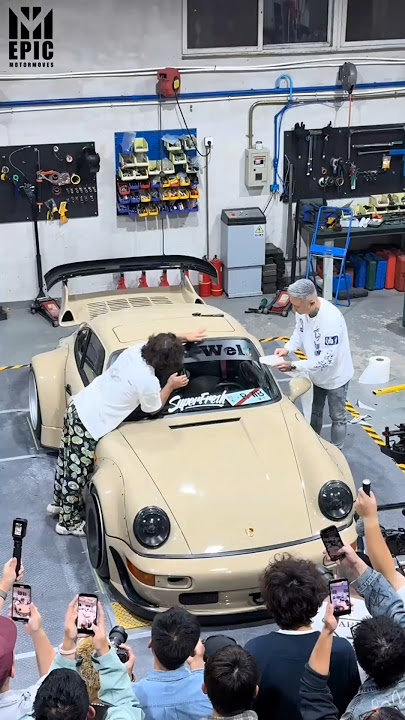 Akira Nakai has finished his masterpiece.#AkiraNakai #RWB #PorscheMods #Widebody #CarTok