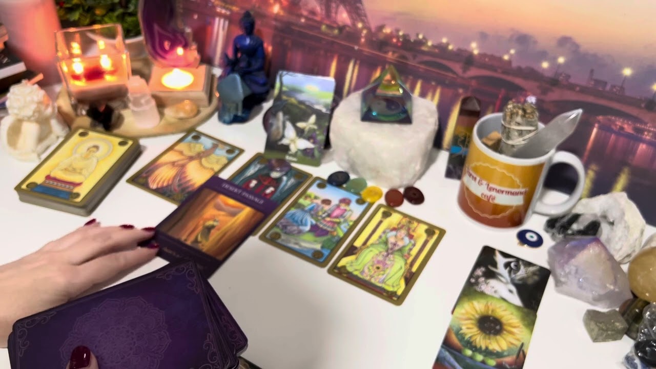 KOMPLETAN OPIS OSOBE KOJOJ OVOLIKO NEDOSTAJETE! 🤍​​✨​ | Tarot čitanje