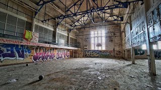 Exploring Abandoned High School * OLD CASTLE*