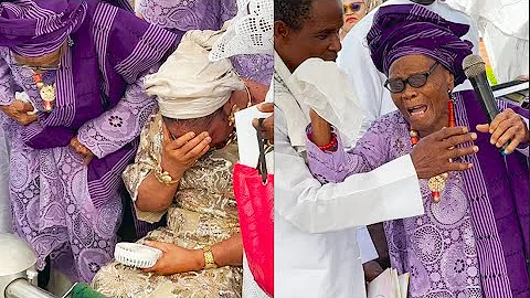 Goodbye, Mother! Yoruba Actress Remi Surutu Go Down On Their Knees And Cry As They Bury Her Mom