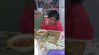Niña canta cancion de san martin de tucuman