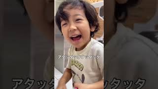 ガチャガチャで欲しいものを当てる3歳児??