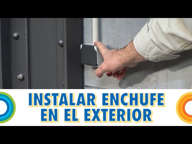 Instalar un enchufe en el exterior (Bricocrack) 