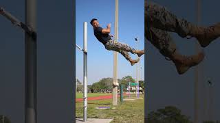 Umuntu Wakubise Inare Irapfa Noneho Ahiritse Inzu Wenyine Akoresheje Amaboko