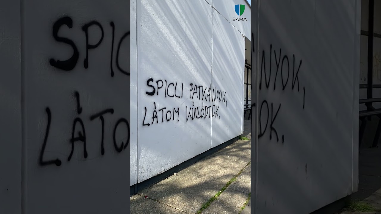 Újabb ocsmány graffiti Kertvárosban - ezúttal egy iskola mellett