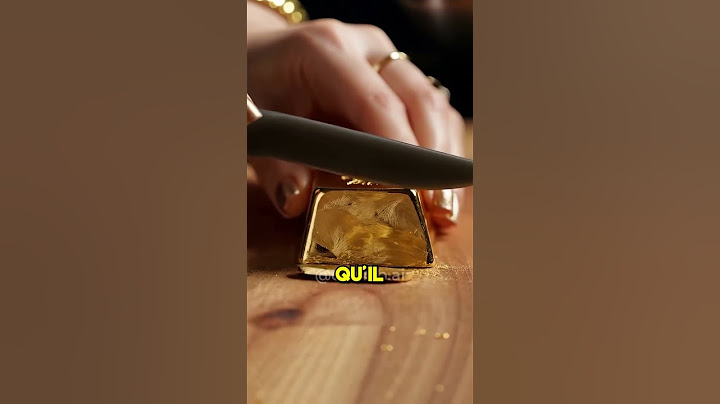 Elle a acheté le couteau le plus tranchant du monde