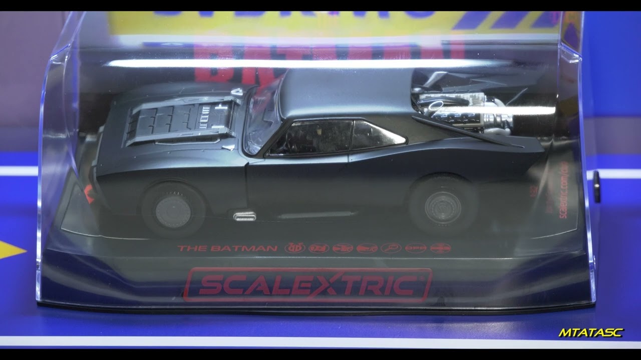  Scalextric DC Comics Batman's Batmobile 1:32 Limited Edition  Slot Race Car C4140 Black, Grey : Toys & Games
