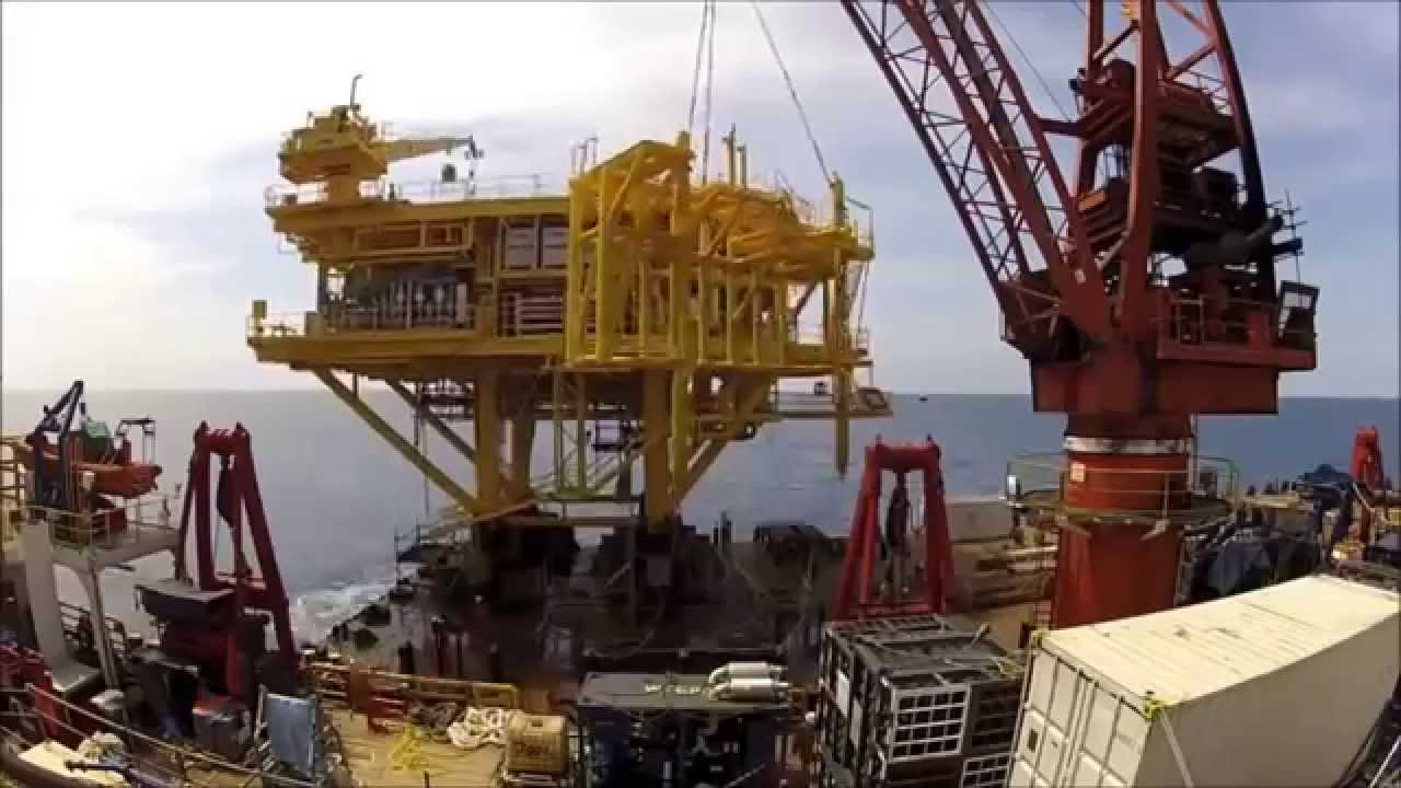 Offshore Platform Construction  Topside Module Installation