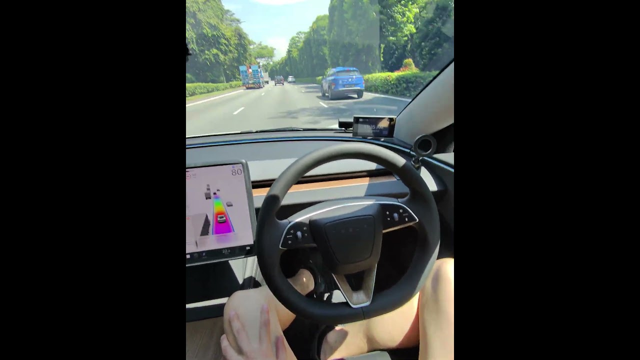 Tesla Model 3 Highland (2025) Autopilot in Singapore on AYE.