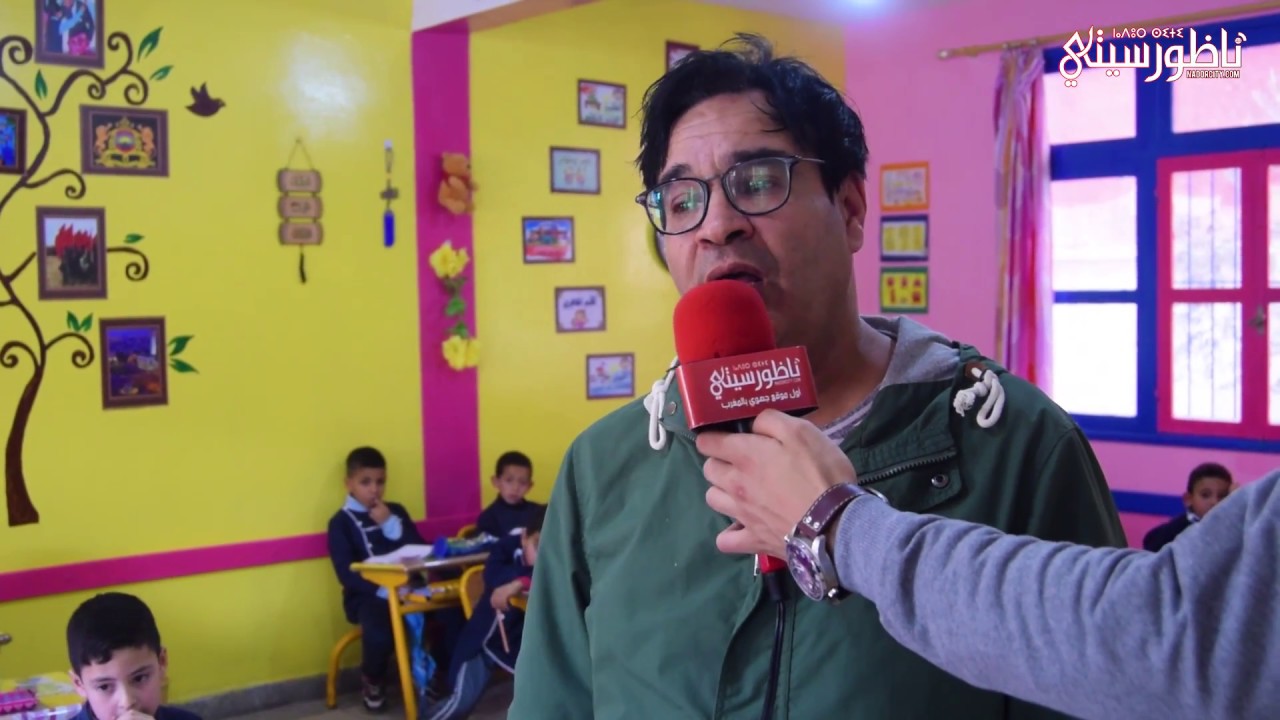 في مدرسة البحتري: قسم نموذجي بطاولات تربوية و معرض للكتاب