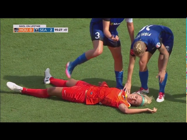 Rachel Daly Collapses During Match in Houston 5/27/2017 class=