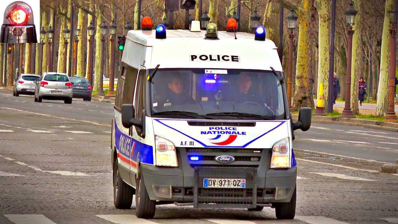 Fourgon de Police avec Sirène Américaine // Paris Police Van