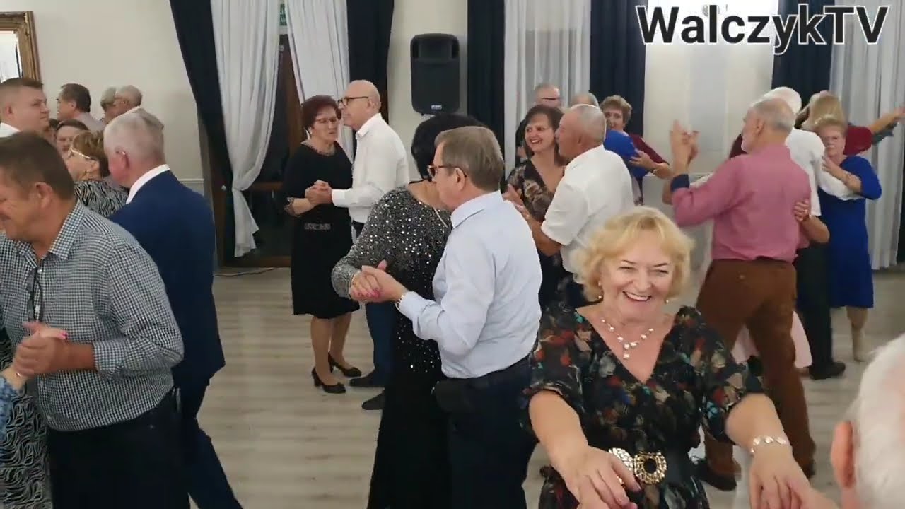 TAK BAWIĄ SIĘ GOŚCIE w Złotym Dworze z Kapelą Piotra Bińkowskiego a utwór to HIT kapeli 