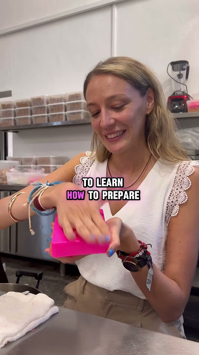 Go on a 1-day culinary adventure with @preppyels 🍽️ #visitsingapore #madeinsingapore