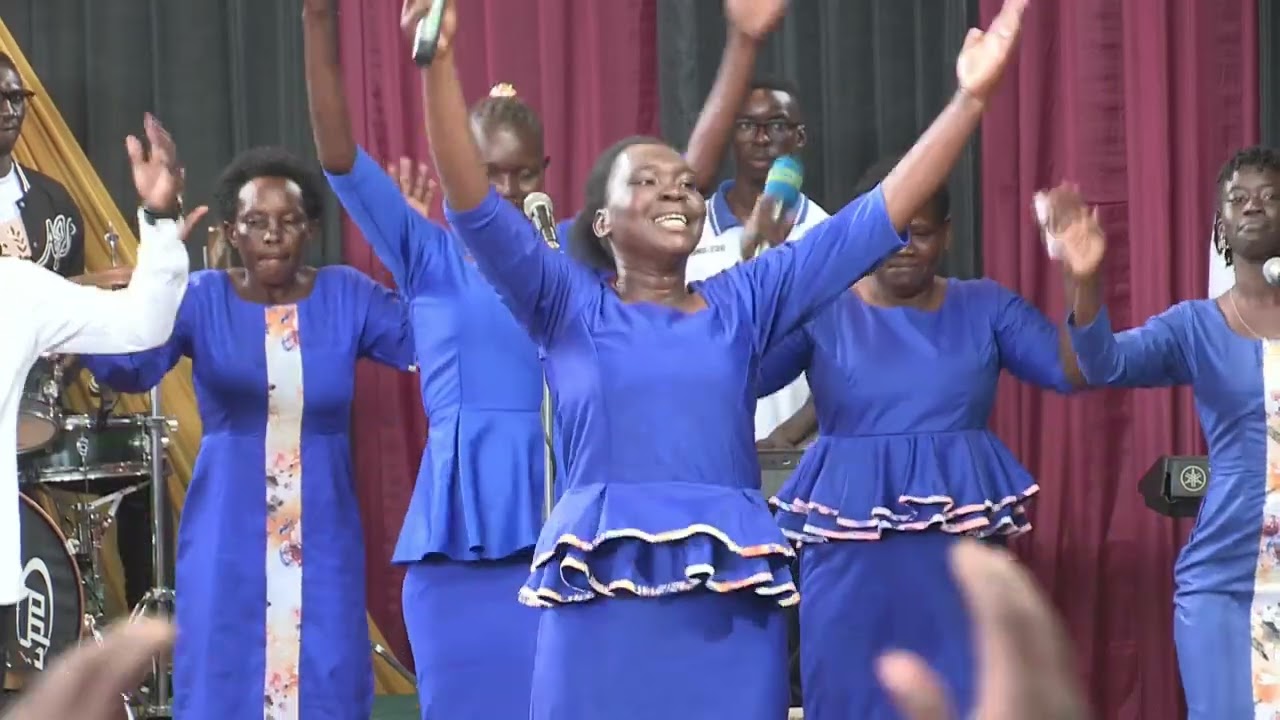 Hot nonstop Lango Gospel Praise with Dorcus Abaka ft Truth Fountain church choir #praise #hallelujah