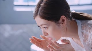 白石麻衣、驚きすぎて時が止まる！？　SENKA パーフェクトホワイトクレイ「一時停止」篇