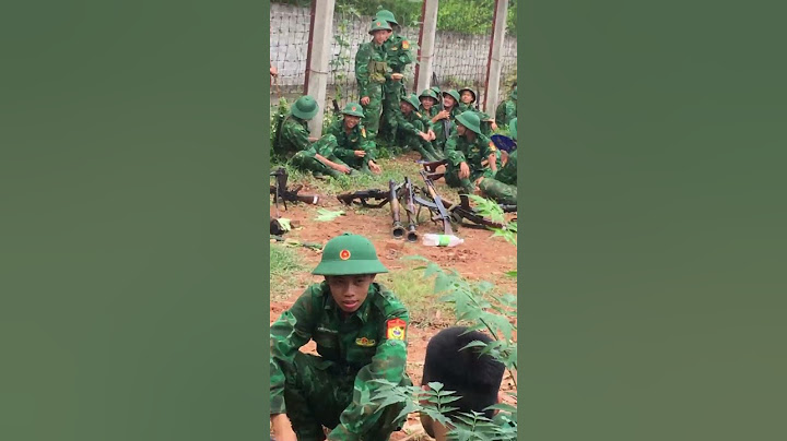 Cho mấy chú bộ đội