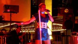 Kelis - Acapella (Live at Great America Gay Day)