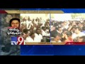 Sasikala & Deepa supporters gather at MGR's memorial in Chennai