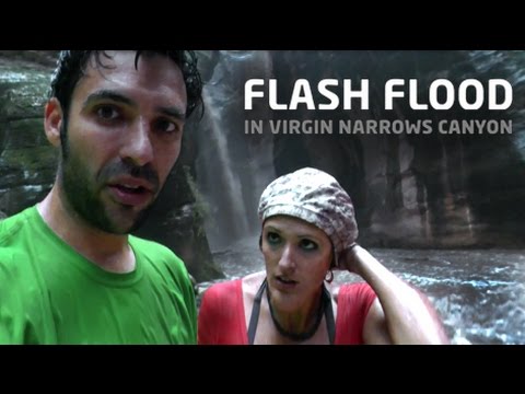 Flash Flood in Virgin Narrows Canyon // Inundación en Zion NP, Utah