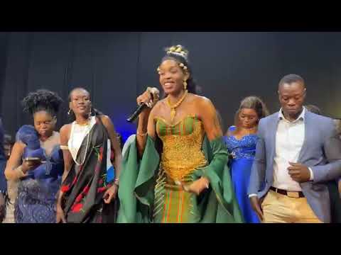 Artist Achuei Deng Ajiing full live performance in Nairobi