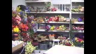 What Makes Ladybug Wreaths Special- Nancy Alexander Edition 2016