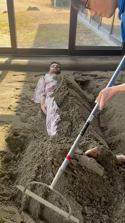 Ibusuki Japan Hot Sand Bath Experience #hotspring #onsen #ibusuki #visitjapan