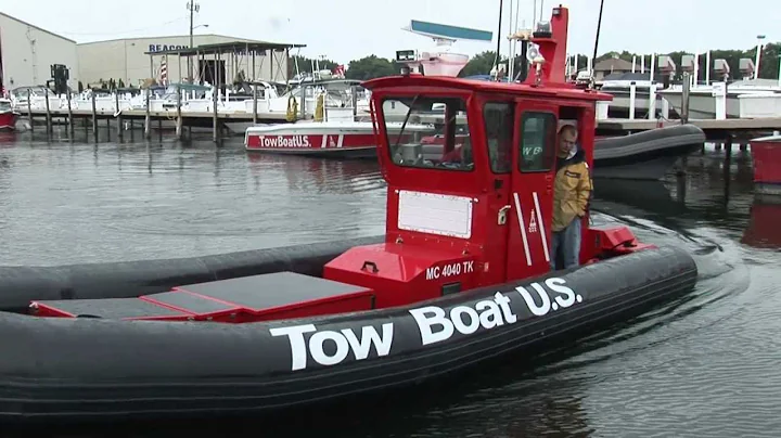 TowBoatU.S. Dispatcher Sherry Rushing on Lake St. ...