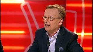 Johan Ulveson är rasande på Petra Mede och raggar på Henrik Hjelt - Parlamentet (TV4)