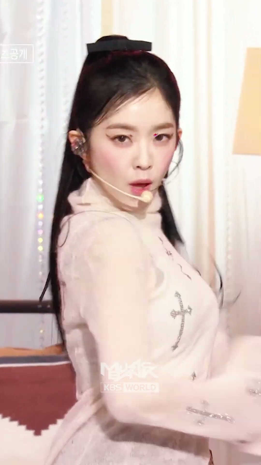 Like A Flower - IRENE #LikeAFlower #IRENE #아이린 #Shorts #MusicBank | KBS WORLD TV