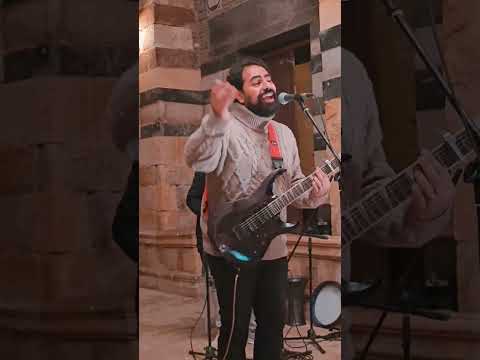 كلنا راكبين مواصلة بس عاملين كومسارية ركن حفلة  