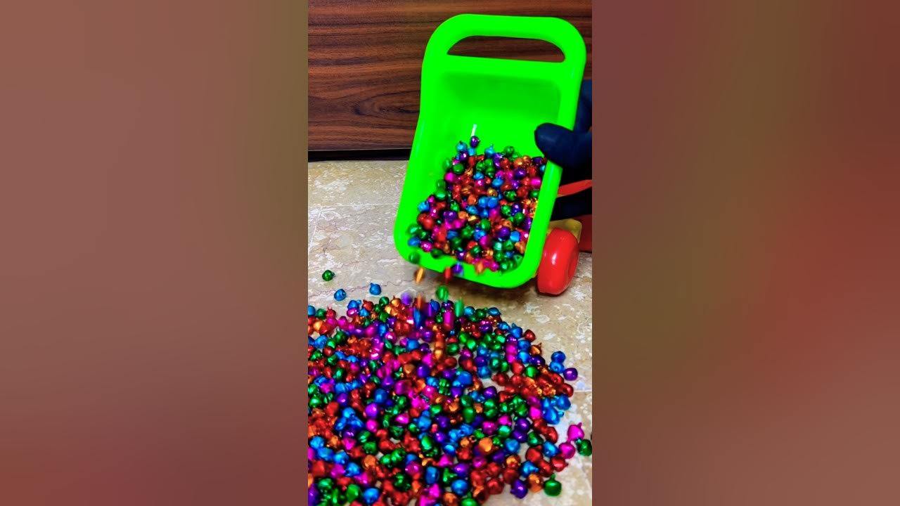 Jingle bells 🔔 reversing in a truck asmr jinglebells relaxing 