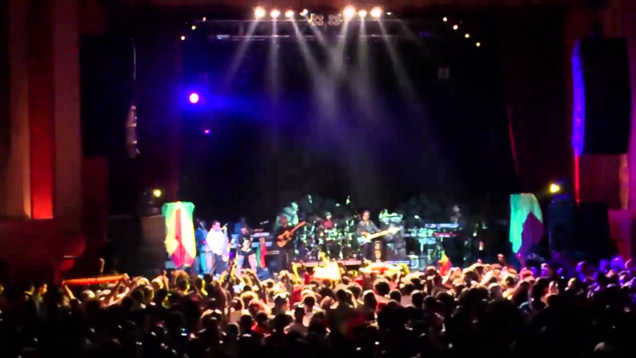 Teddy Afro @ London concert - Tikur Sew Ethiopian music - YouTube