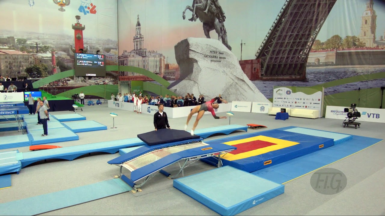 Youtube video: ROUX Laurence (CAN) - 2018 Trampoline Worlds, St. Petersburg (RUS) - Qualification Double Mini R2