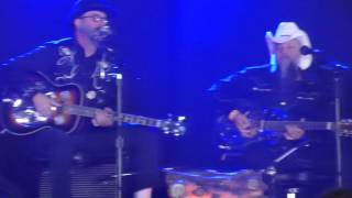Les Claypool&#39;s Duo de Twang - Master of Puppets / Too Many Puppies + Red State Girl (Roskilde 2014)