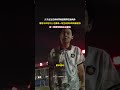 兒子過生日,媽媽帶著蛋糕等在操場外,哪怕今天吃不上,也要說一句生日快樂,媽媽最愛你。有一種愛叫媽媽永遠都在。