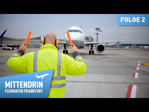 Follow-Me-Fahrer Mario Hahn | Mittendrin - Flughafen Frankfurt (2)