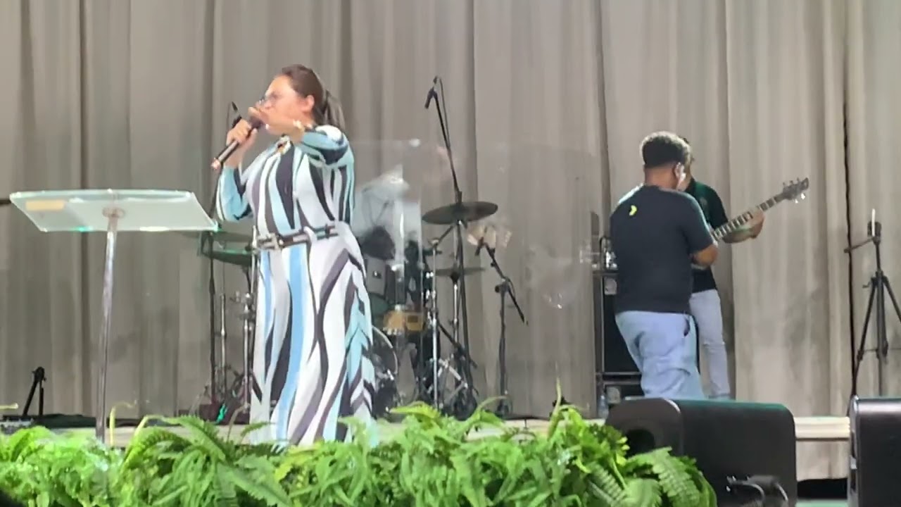 Débora Miranda em Goiânia / Deus abre o mar