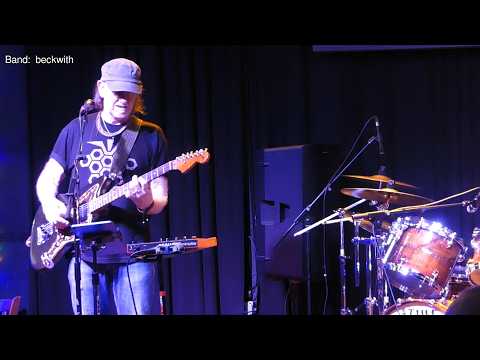 Mixing the beckwith band on a house JBL and Yamaha sound system - Video 43