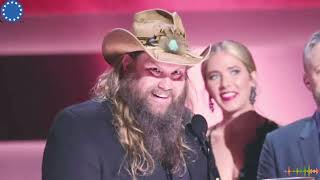 Chris Stapleton Passionately Delivers ‘White Horse’ \& ‘Mountains of My Mind’ on ‘SNL’