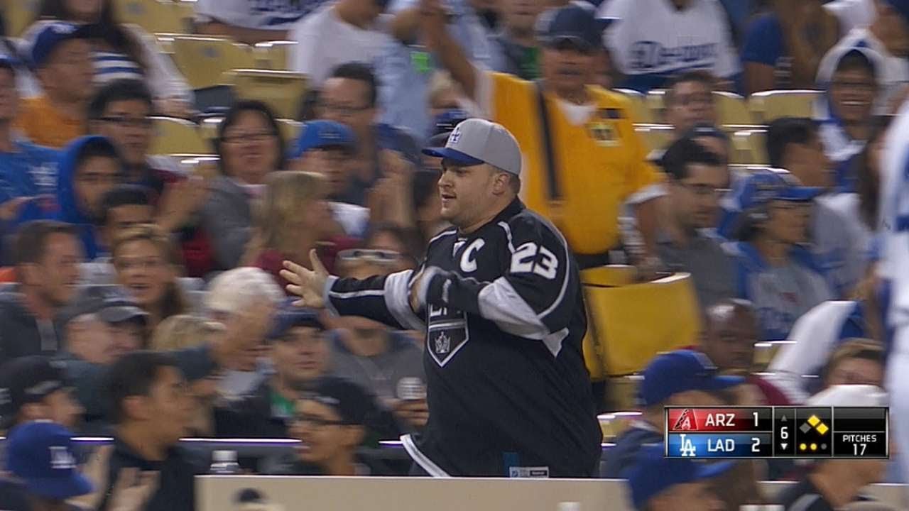 Dodgers fans celebrate Kings' clincher 