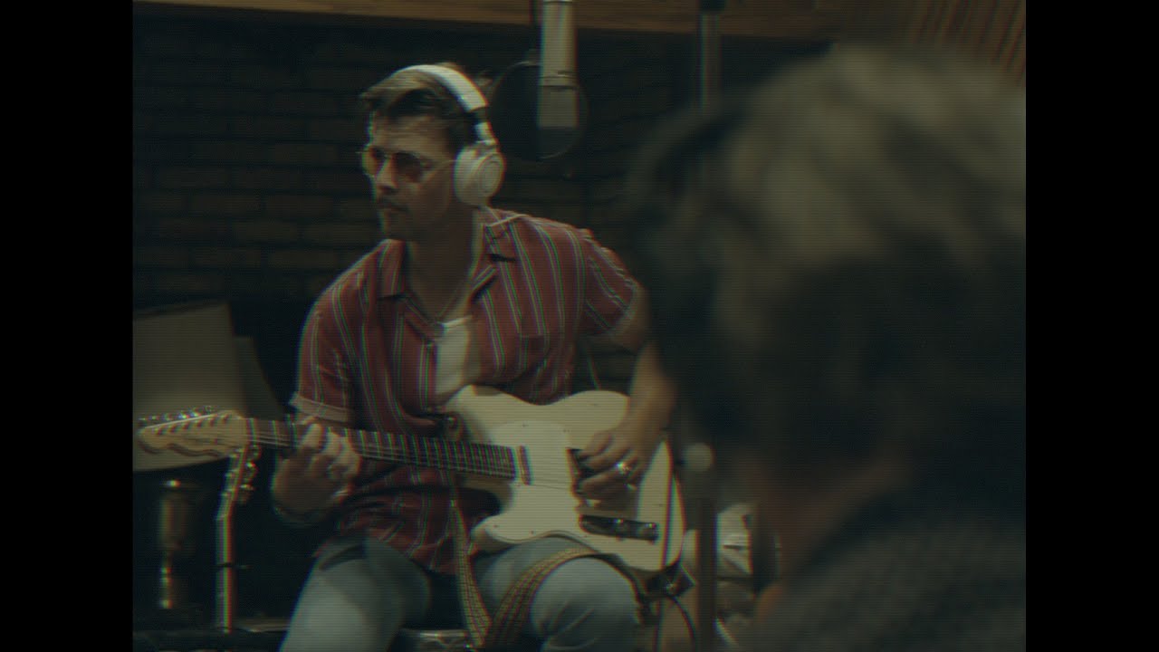 Chase Bryant - Think About That (Story Behind the Song) Chase Bryant - Think About That (Story Behind the Song)