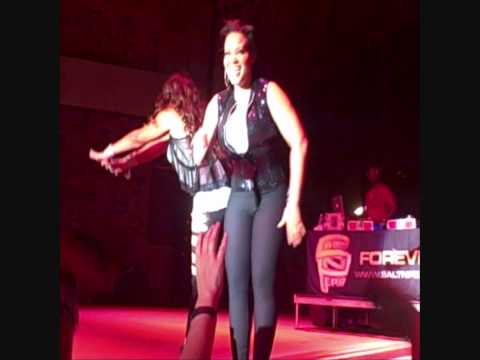 Salt N Pepa Live at 2011 Festival of the Lakes