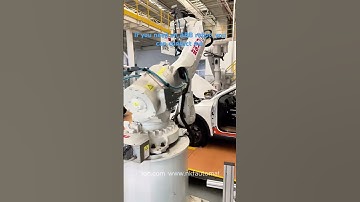 🤖ABB robots automate the assembly of car seats.