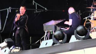 Hurts - Somebody To Die For (live @ Moscow, Subbotnik 06.07.2013)
