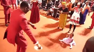 SHOCKING MIRACLE AS 2YRS CHILD STAND & WALK FOR THE FIRST TIME @ DUNAMIS CHURCH - DR PAUL ENENCHE